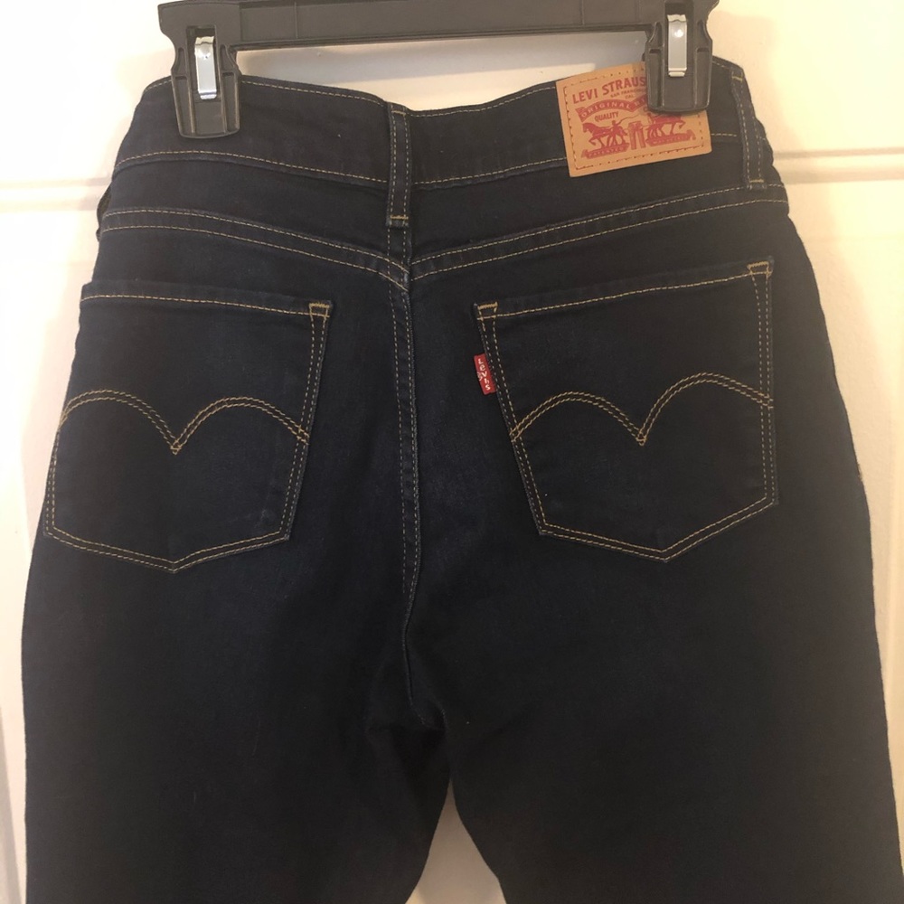 Levi’s 711 Skinny Jeans